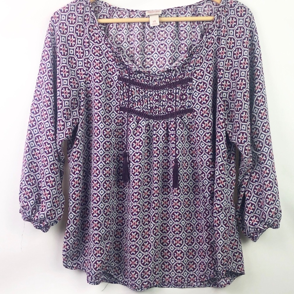 🛍BOGO Women’s 3/4 sleeve splitneck w/tassels SZ L